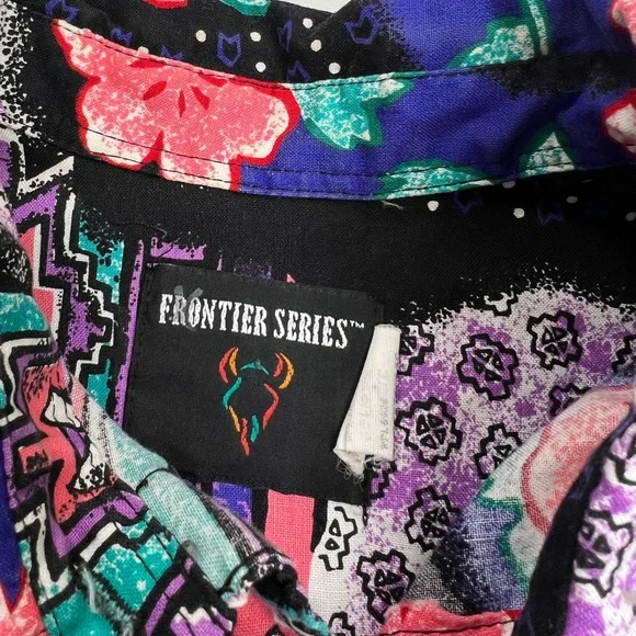 Vintage Frontier Series Western Shirt With Conch Detail Bright Colorful - Picture 3 of 8